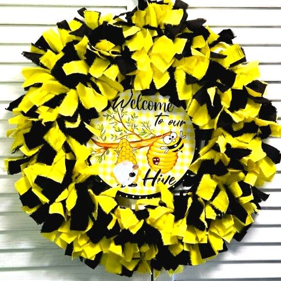 Hand Crafted Black & Yellow Fabric Rag Wreath, Welcome To Our Hive Wreath 18" - Picture 7 of 7
